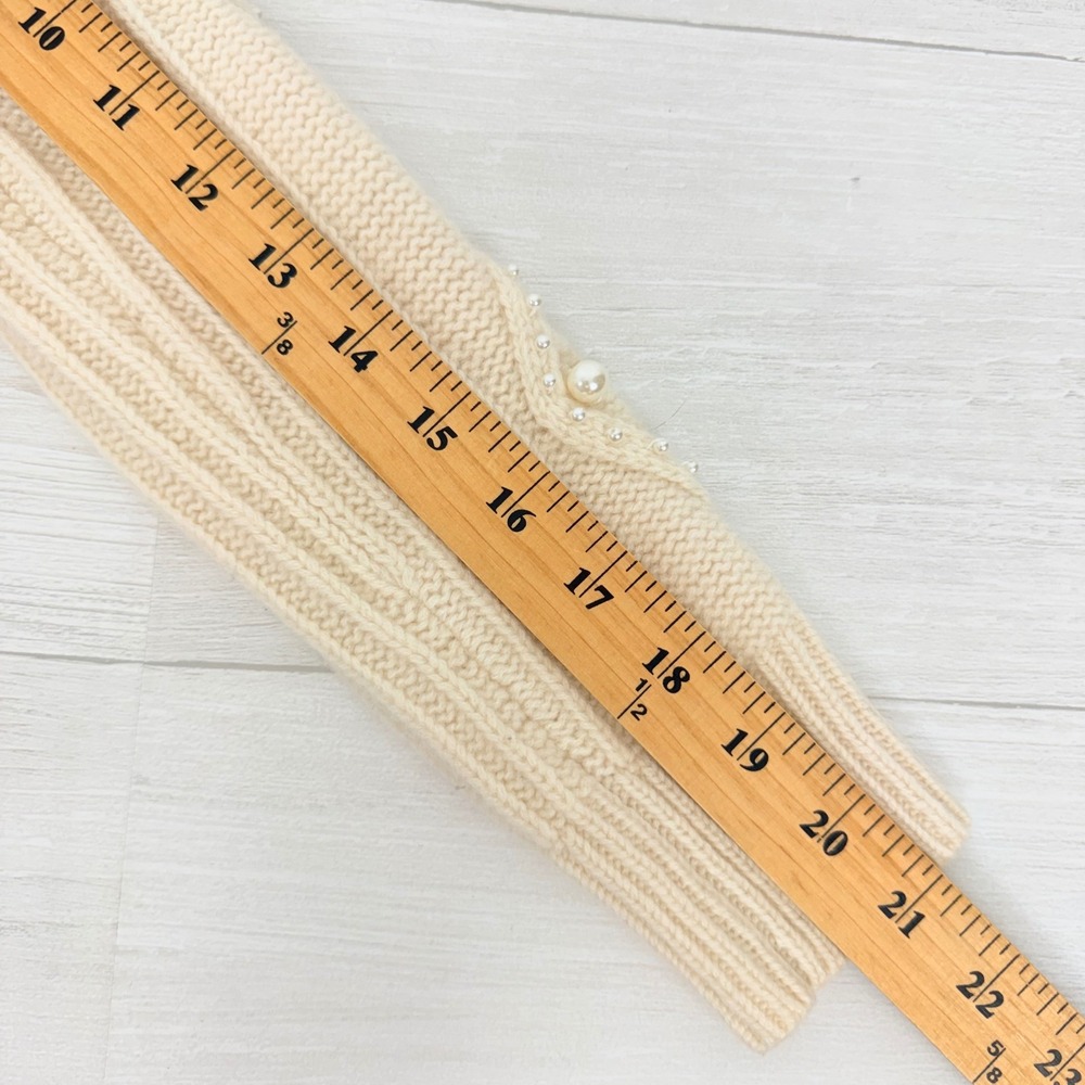 C by Bloomingdales 2 Ply Cashmere Sweater Womens XS Ivory Pearl Embellished - Picture 11 of 14